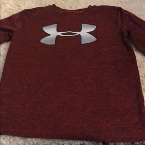 Under Armor long sleeves red shirt Medium size